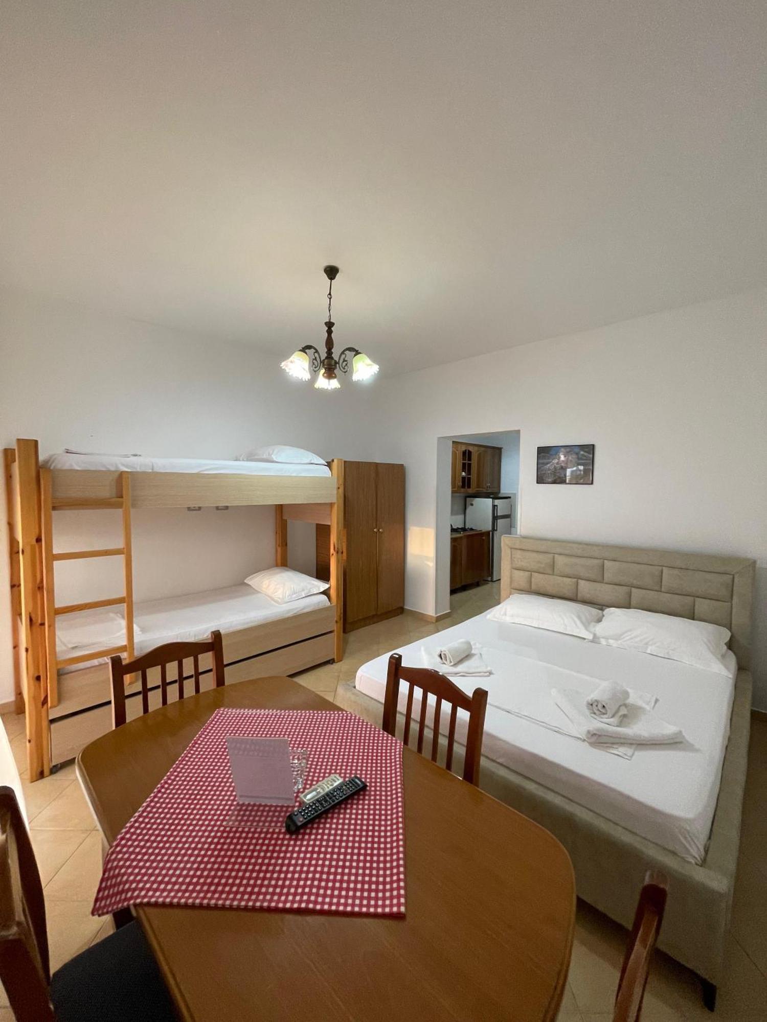Pararse Apartments Vlorë Eksteriør billede